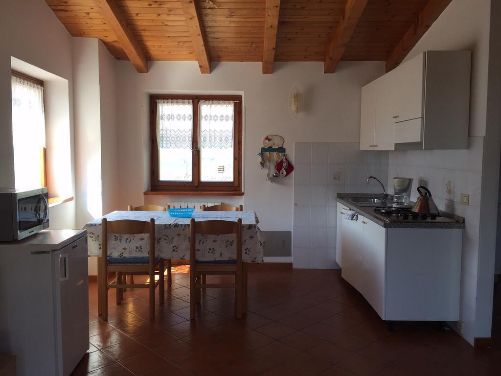 Appartamento Laura Brenzone sul Garda Exterior photo